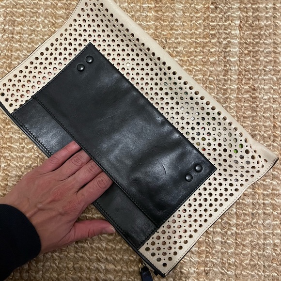 Chloe Clutch - Picture 3 of 4